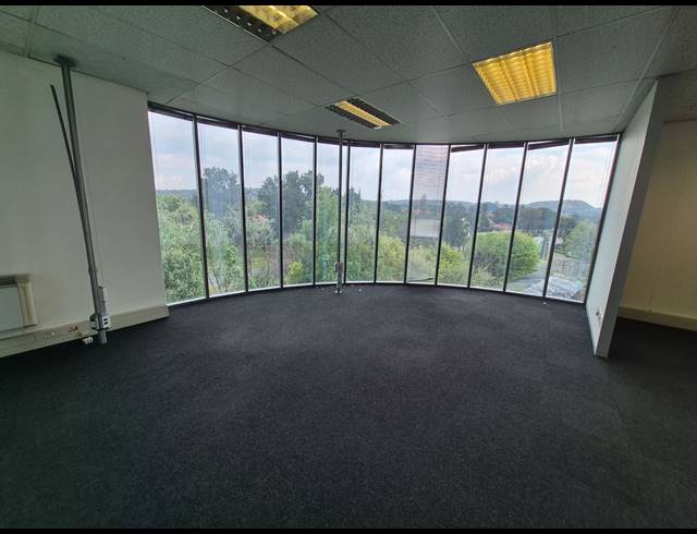 94M² OFFICE TO LET IN BRUMA